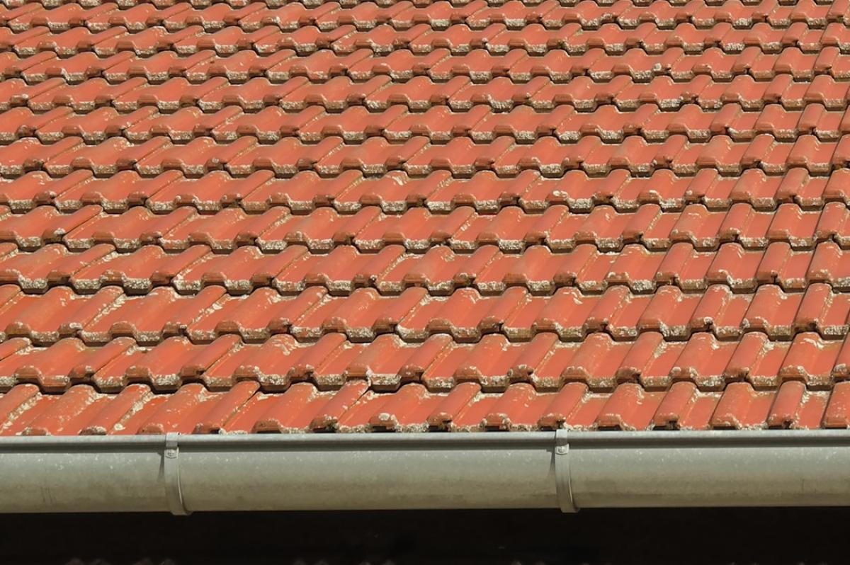 Installation gouttières, Chenaux, zinc, pvc, Luberon, Vaucluse