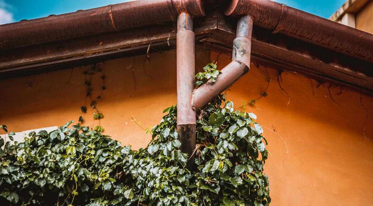 Installation gouttières, Chenaux, zinc, pvc, Luberon, Vaucluse